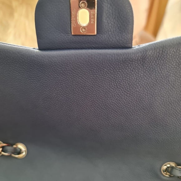 Sold! ❤️Authentic Chanel classic jumbo single flap caviar - Picture 5 of 10